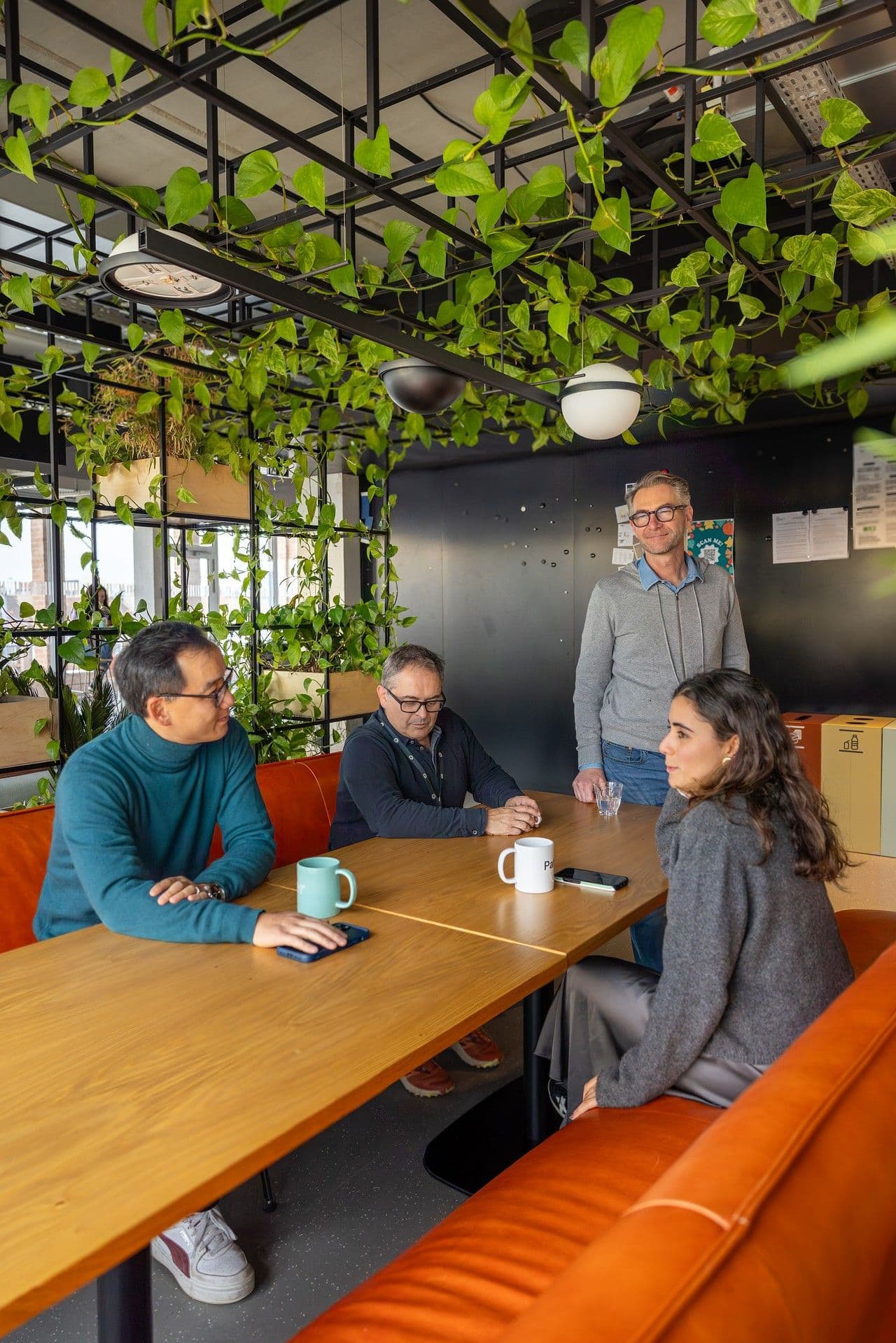 bureau coworking poste en open space et événementiel Ivry
