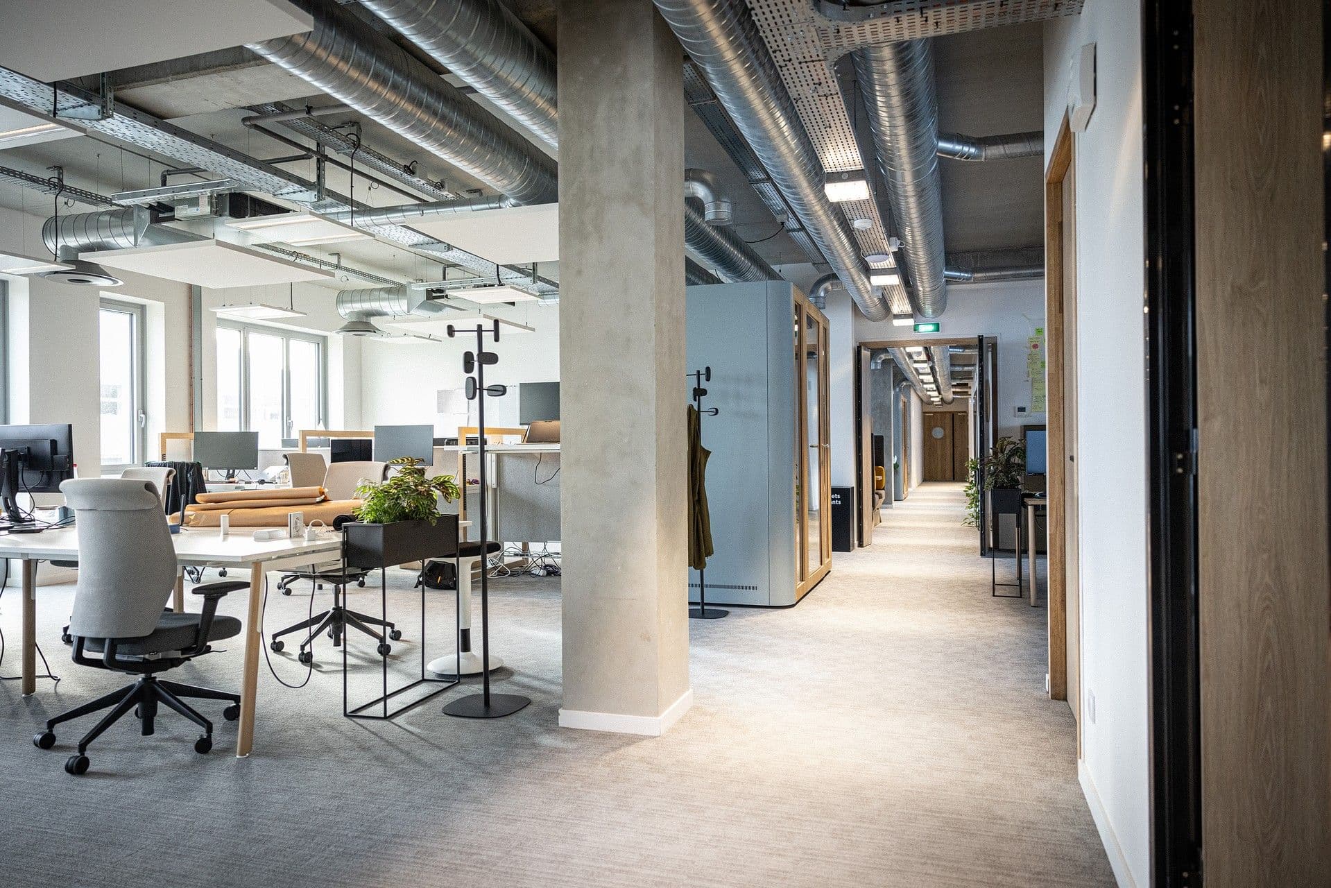 plateau de bureau indépendant location Savoie Chambéry